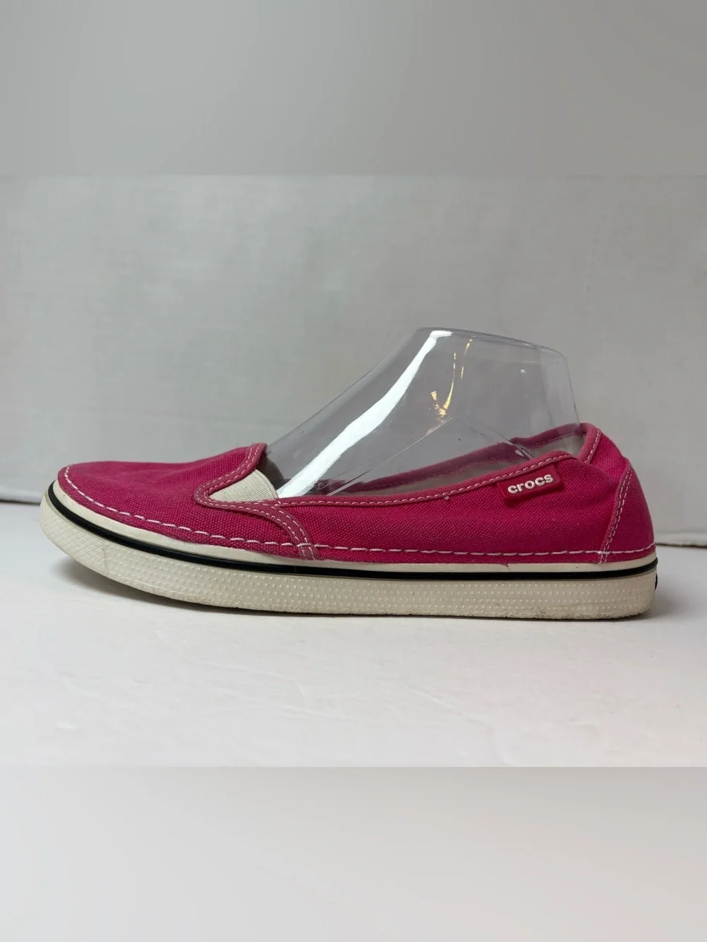 Crocs Women’s Hot Pink Hover Slip-on Canvas Sneakers Size 9